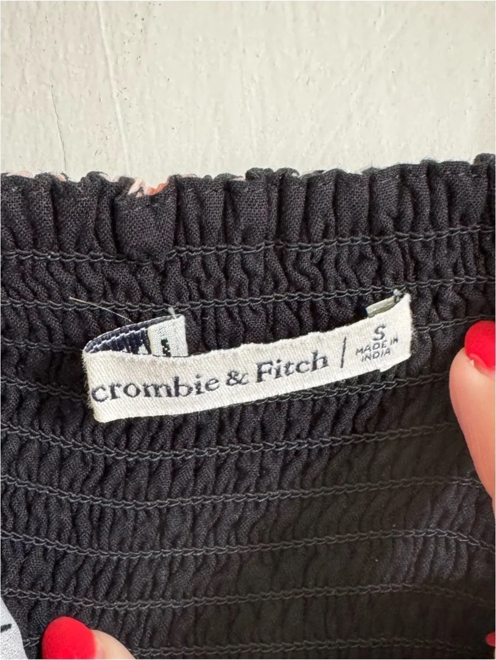 Abercrombie ruched cropped blouse